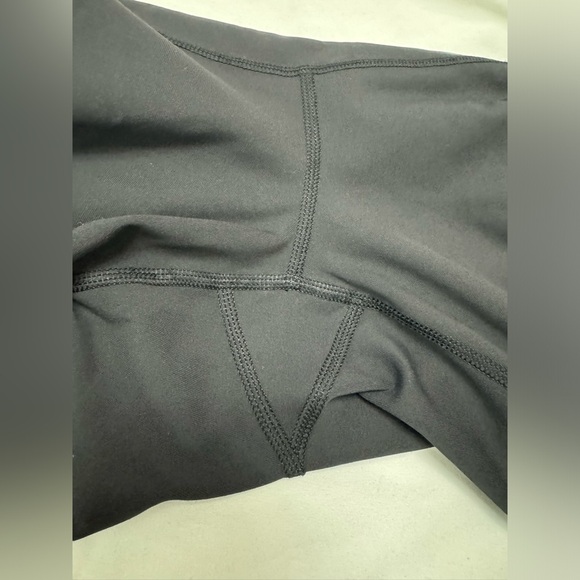 Lululemon Wunder Under Pant - Picture 7 of 11